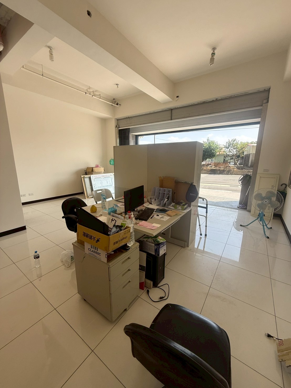 LINE_ALBUM_澋舍店面A5-270號店面開價898萬_251003_3